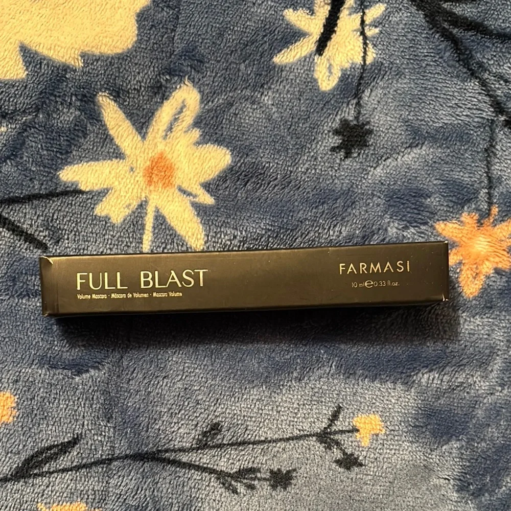 Farmasi Full Blast Mascara in Black